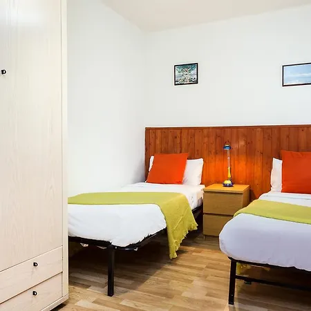 דירה Cheerful Flat