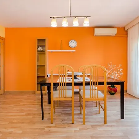 דירה Cheerful Flat